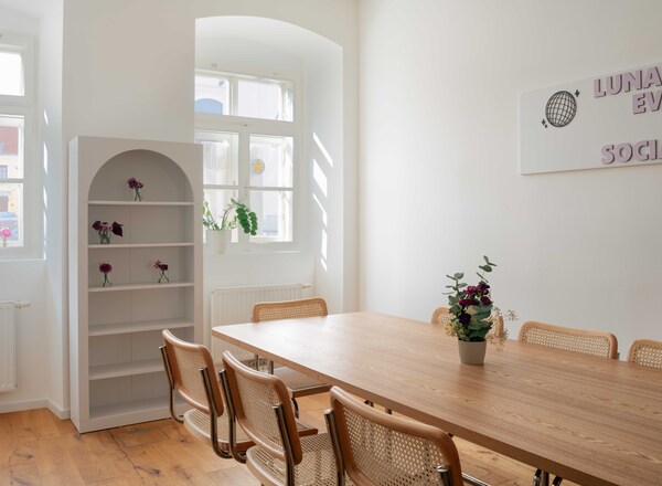 Vermiete Räumlichkeiten für kreative Zwecke & Events