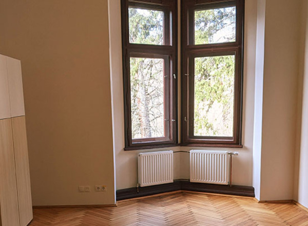 Büroraum zur Untervermietung im Saggen