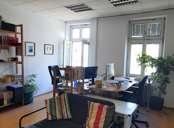 Vermiete Bürohälfte/Suche Bürokolleg:in