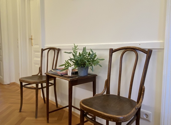 Ruhige, helle Praxis Mi. und Do. nachmittags, Fr. ganztags