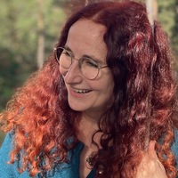 Biete zwei helle, ruhige Praxisräume mit Blick ins Grüne im 8.Bezirk