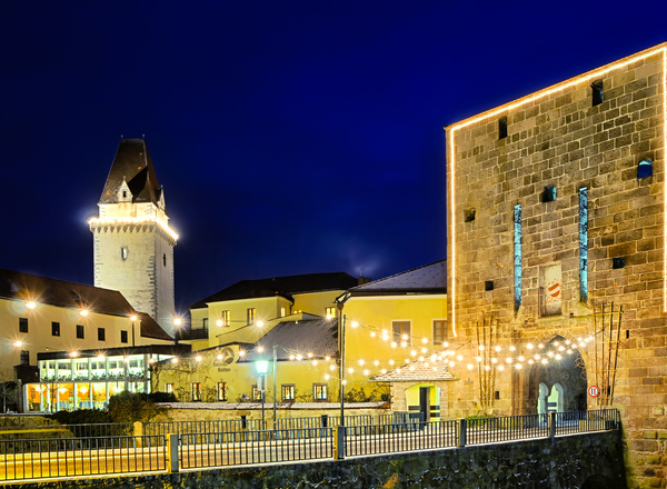 Faszination Hinterglasmalerei - Lichtbringer aus Glas  - Krippenkunst in Freistadt 