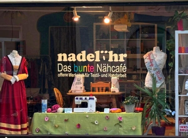 Nadelöhr, das bunte Nähcafé 