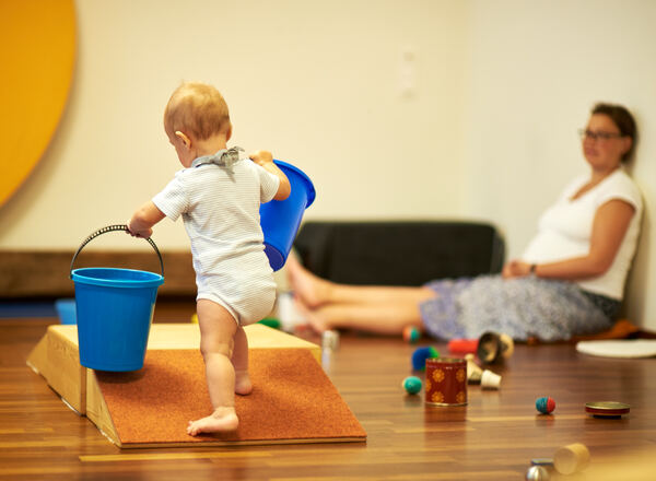 Schnuppern im Pikler SpielRaum