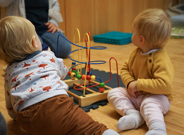 English Playgroup for parents and babys from 6-12 month