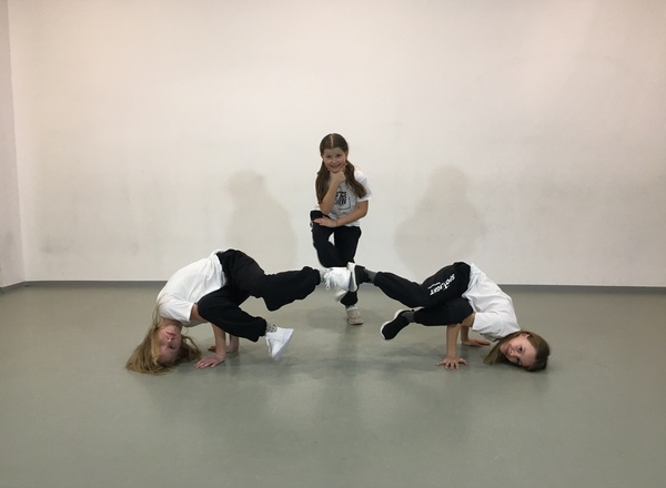 SPOTLIGHT-dancecenter