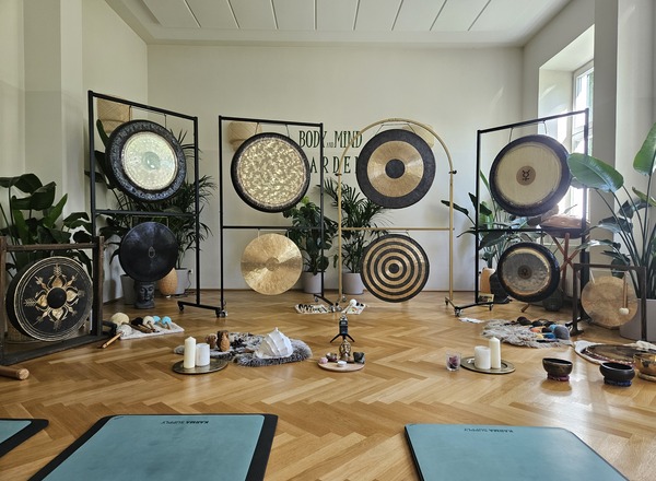 Gong Mini Puja