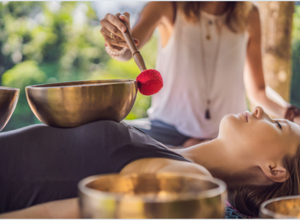 Yoga, Meditation und Klangmassage auch in der Schwangerschaft
