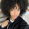 Alicia Okwuora/Künstlerin 