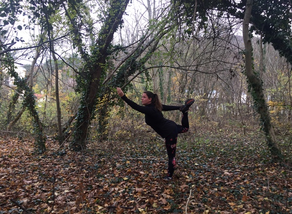 BACK.TO.THE.ROOTS - Yoga im Park