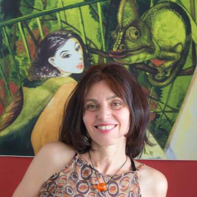 MOUNA ARnAoUT