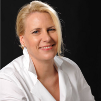Vermiete Dachterrassen-Praxis, stundenweise, online buchbar