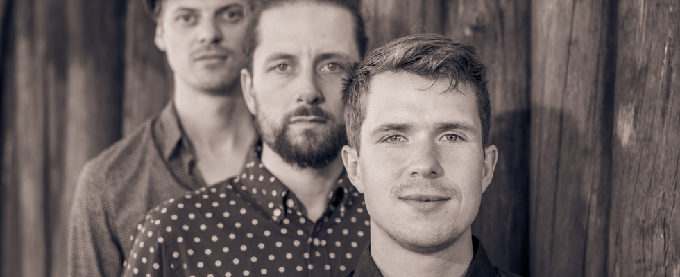 Diknu Schneeberger Trio- Gypsy Swing Band