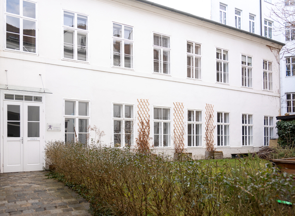 Vermietung von Gruppenräumen mit ruhiger Lage und Blick ins Grüne