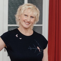 82m2 Raum von Montag bis Donnerstag für wöchentliche Kurse  am Nachmittag zu vermieten.