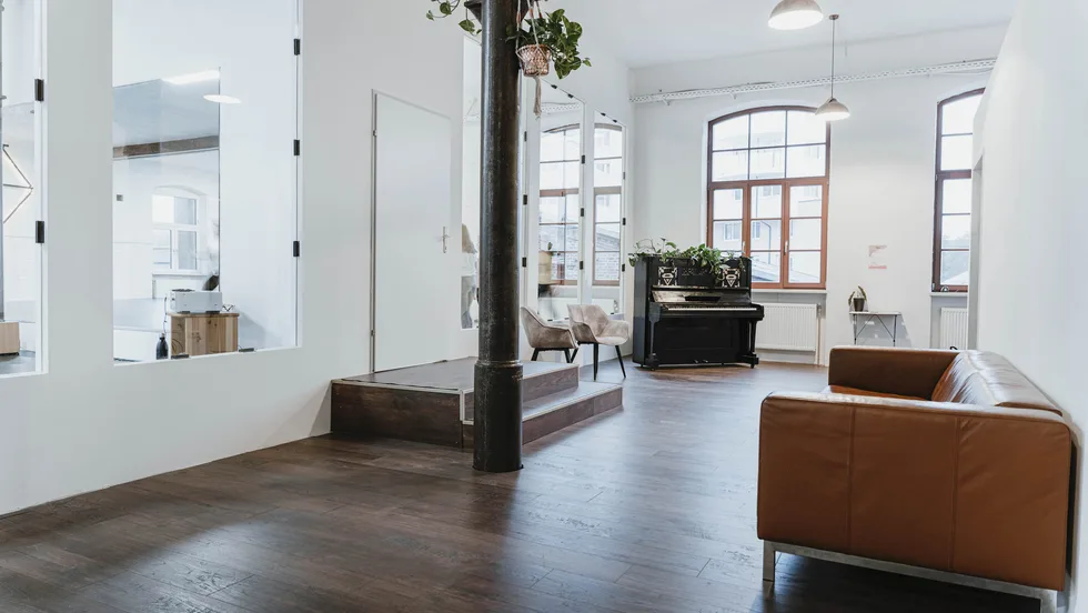 Diamonds Dance Loft – Foto 1