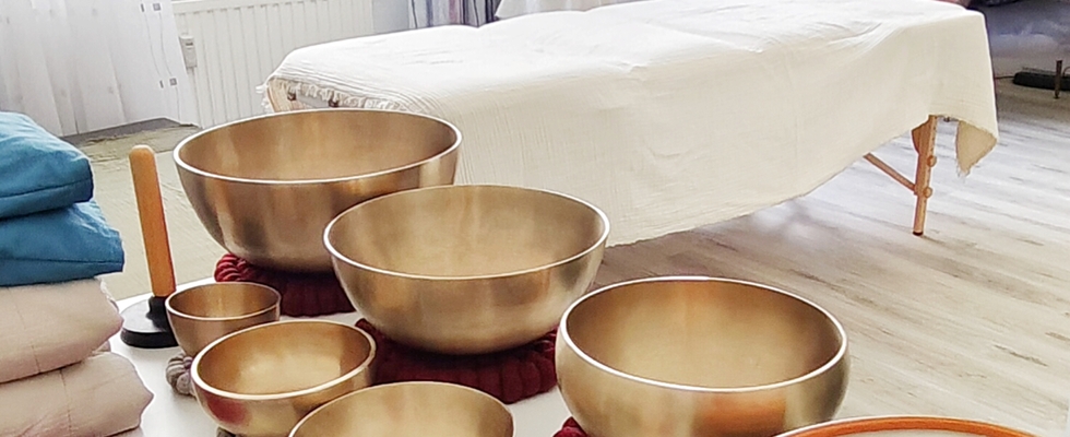 Klangmassage - Achtsamkeitstraining - Begleitung vor und nach der Geburt 