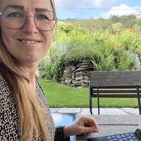 Lucia Schramm-Kaineder,  WE GROW | Building Communities