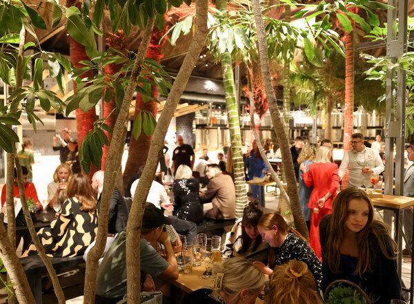 Gleis//Garten - Wiens Markthalle