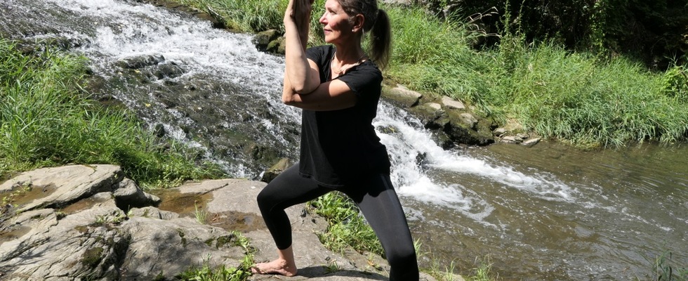 TRAINING@Im_flieger // YOGA Dare and Care //  Sabina Holzer (AT)