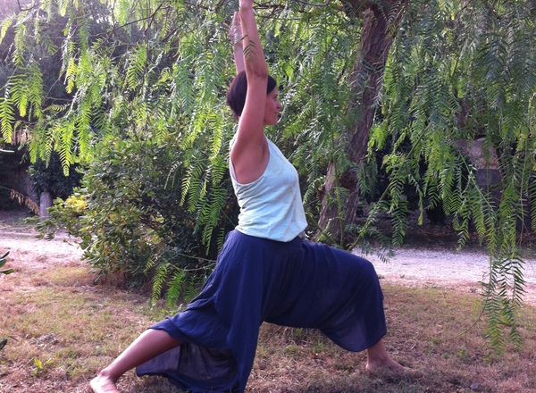 Einführung in traditionelles Hatha-Yoga in Theorie und Praxis