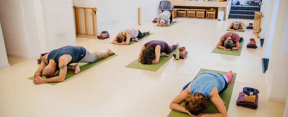 COOL.DOWN - Yoga im Sommer