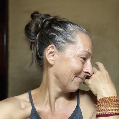 desha yoga.raum