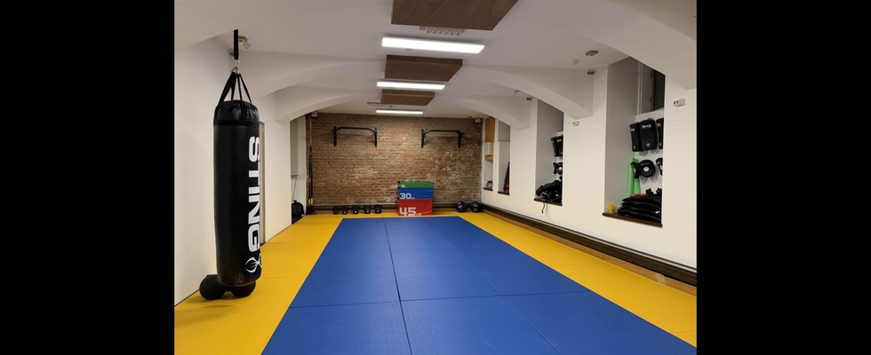 Trainingsraum und Kraftkammer zu vermieten