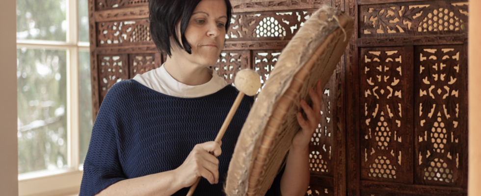 "Vom Zauber und der Magie, der deiner Gebärmutter innewohnt"