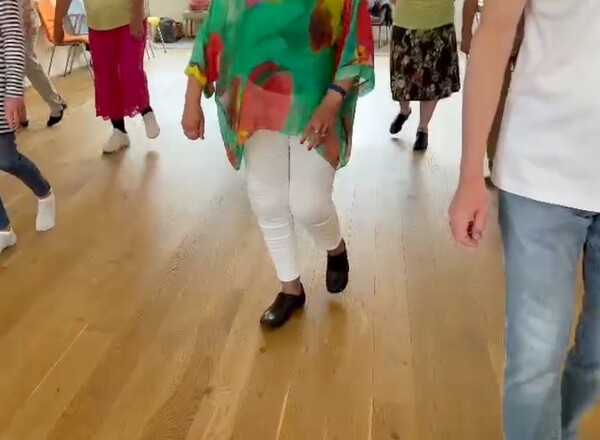 Gleichgewichts- und Koordinationstraining mit Tango-Elementen