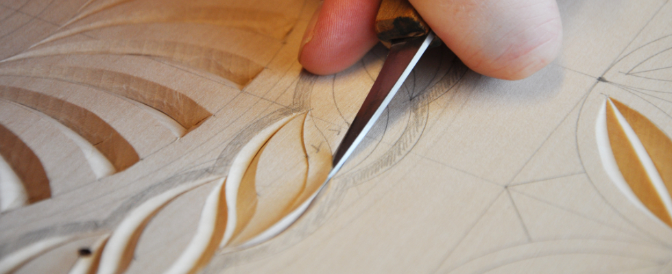 Holzschnitzkurs – Einführung in die Kerbschnitttechnik