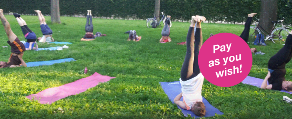 Yoga im Grünen