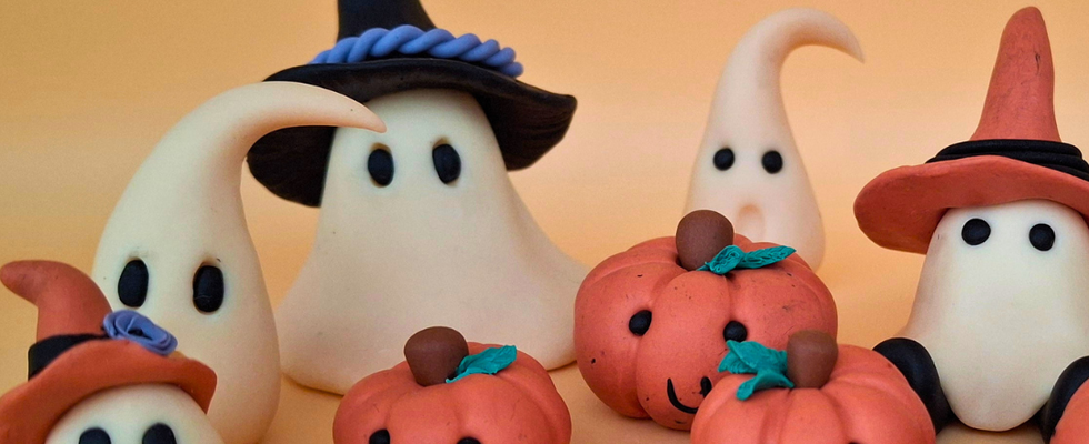 Desk Buddies Workshop - Halloween Edition in Vienna (English) 31 October