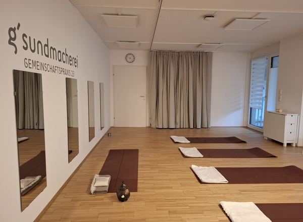 Sanftes Yoga im Advent für Frauen jeden Alters