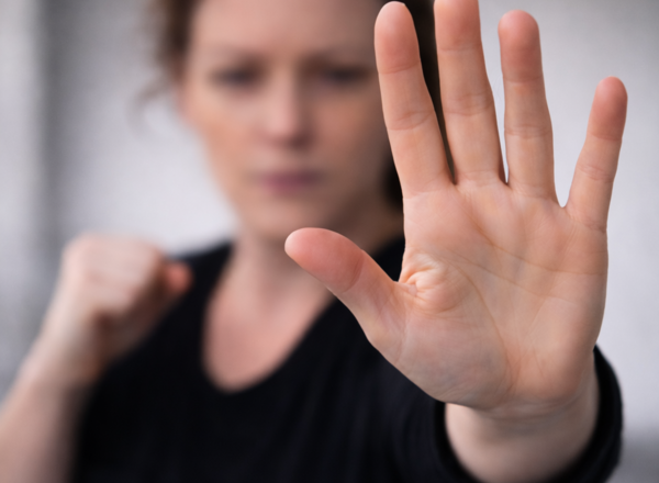 Kurse Selbstverteidigung  für  Frauen                  5-Wochenkurs  oder Intensivwochenende