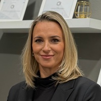 Vermiete Arbeitsplätze/Raum in Kosmetikstudio