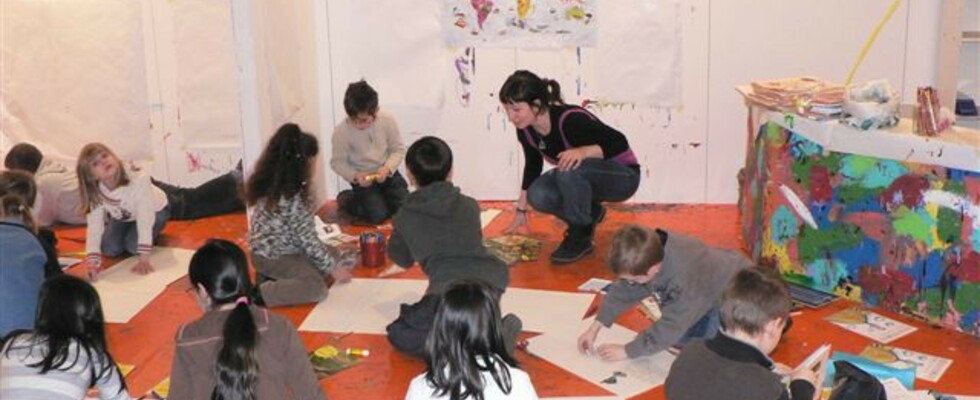DIXI Family Academy Workshop "Illustratorin und Schnipsel-Prinzessin"