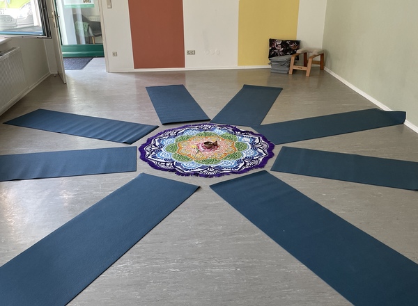 Kooperationspartner/Mitmieter für (Familien)Studio/Partyraum  gesucht