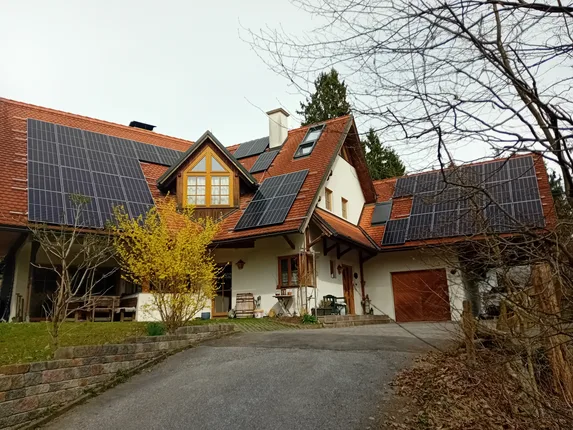 Photovoltaik, Speicher & Elektroinstallationen – Foto 2