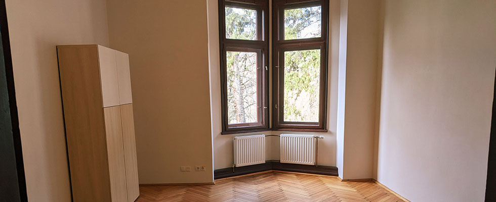 Büroraum zur Untervermietung im Saggen