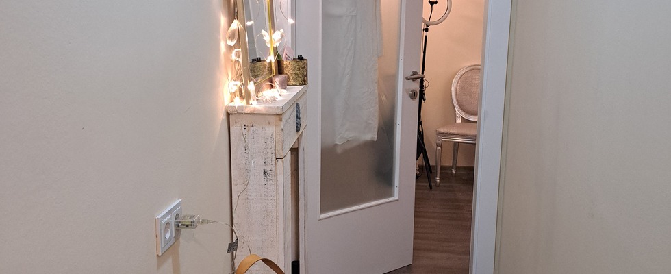 Kosmetik und haarentfernung salon in schonnbrunn nahe