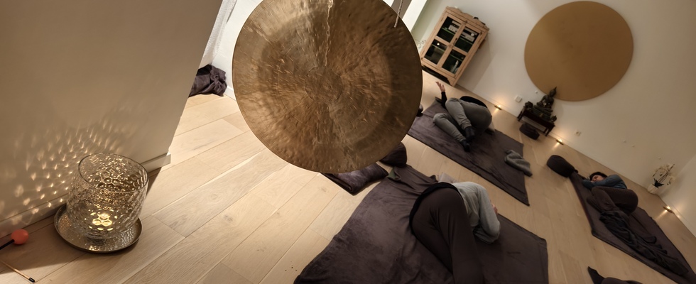 FELDENKRAIS & SOUND_______ *SOMATIC SOUND Mondays*_____ MO 19h30-21h15 @sbasewien.at