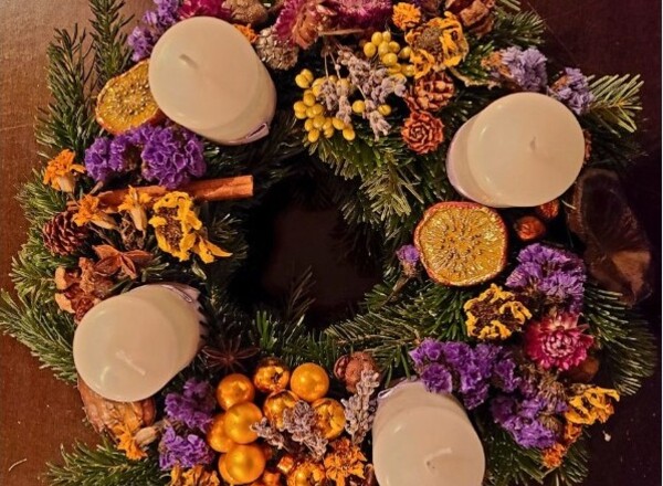 Adventskranz-Workshop mit Naturmaterialien