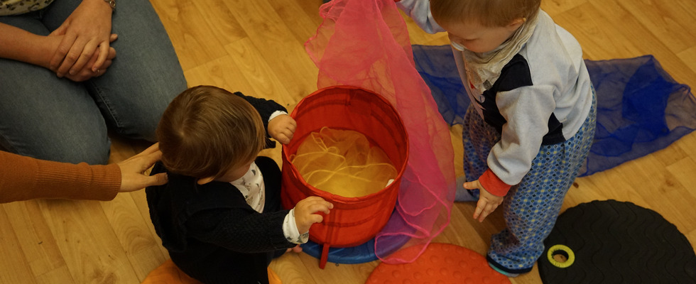 English Playgroup for parents and children from 1-2 years
