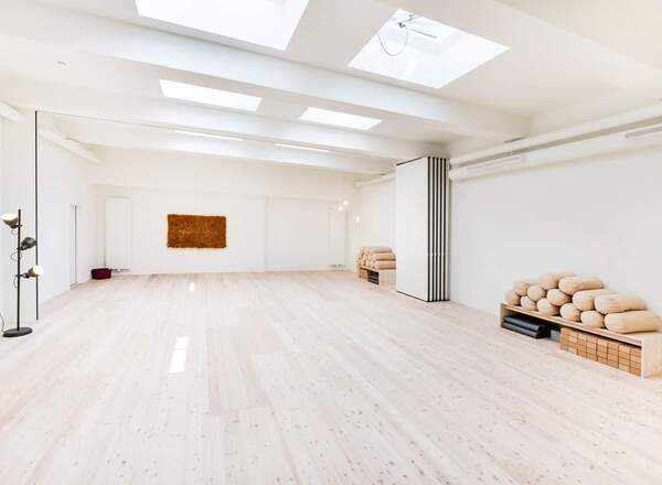 Restful Yin Yoga *Zwei freie Matten"