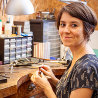 Vermiete stundenweise Werktischplatz inkl. Werkzeuge