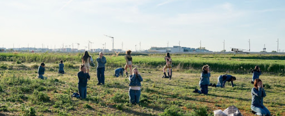 WASTELAND dream/s - Performance von Claudia Bosse