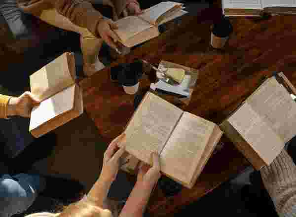 bookclub 1080 – Der Buchklub Josefstadt 