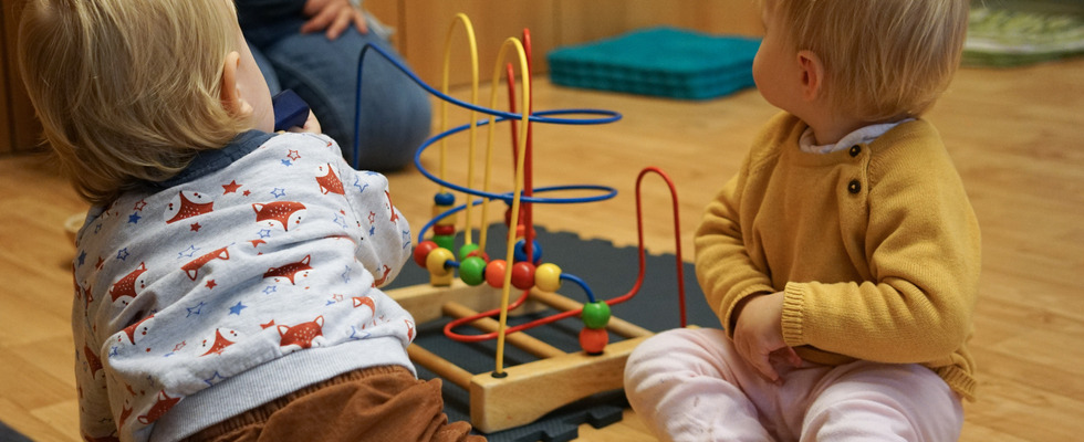 English Playgroup for parents and babys from 6-12 month