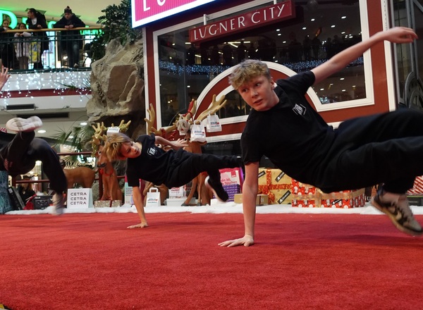 Hip Hop Breakdance Studishowing